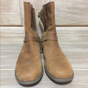 Teva Brand boot size women’s 11